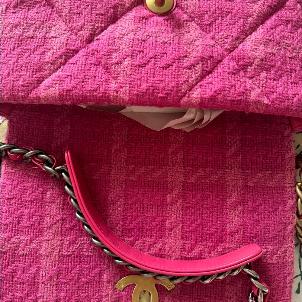 Chanel 19 bag - Picture 4 of 7